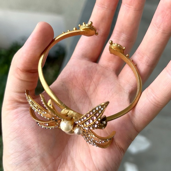 CHANEL Rare 2002 Large Gold Crystal Flower Cuff Bangle Bracelet - Picture 7 of 9